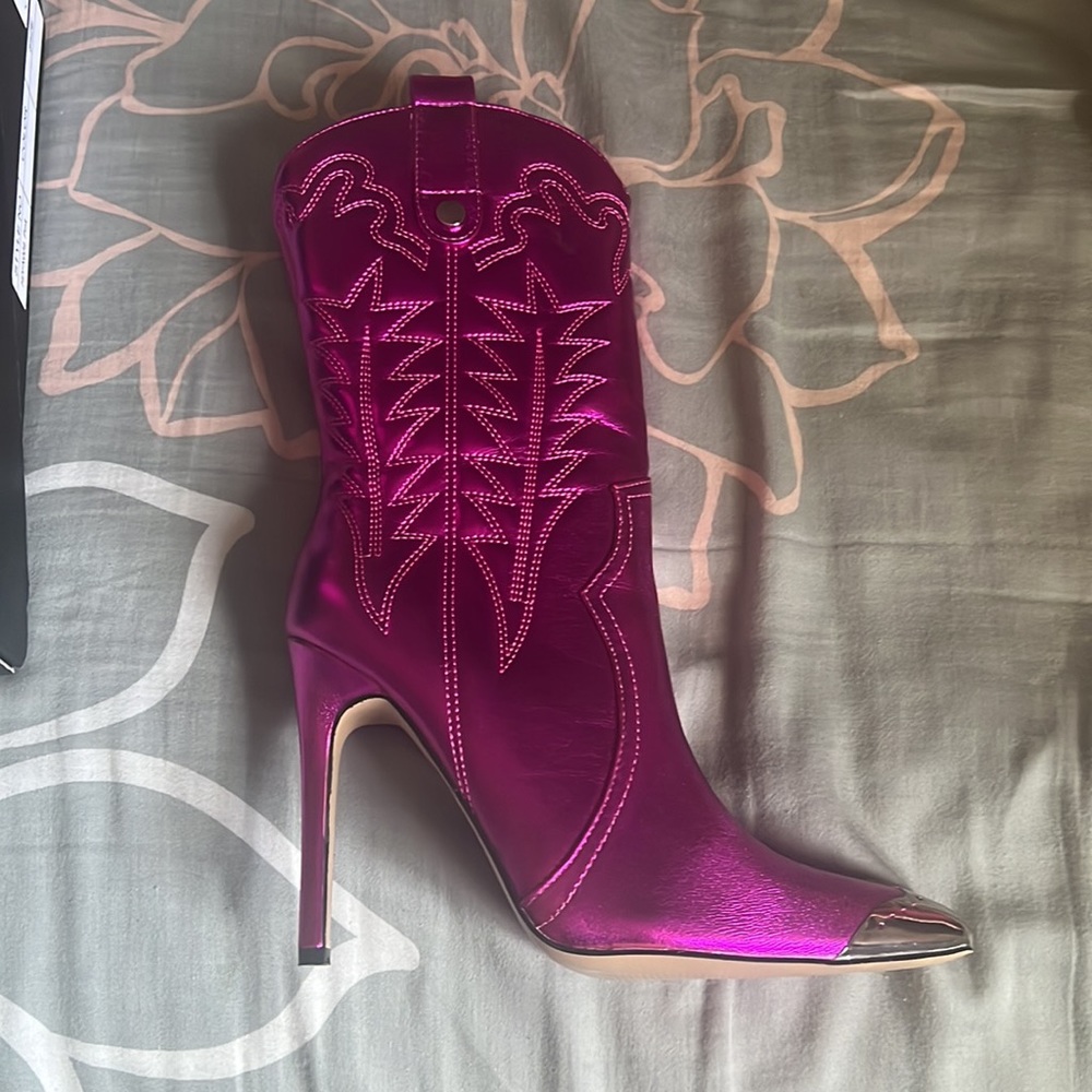 Fashion Nova Cowgirl Heels - Picture 3 of 6